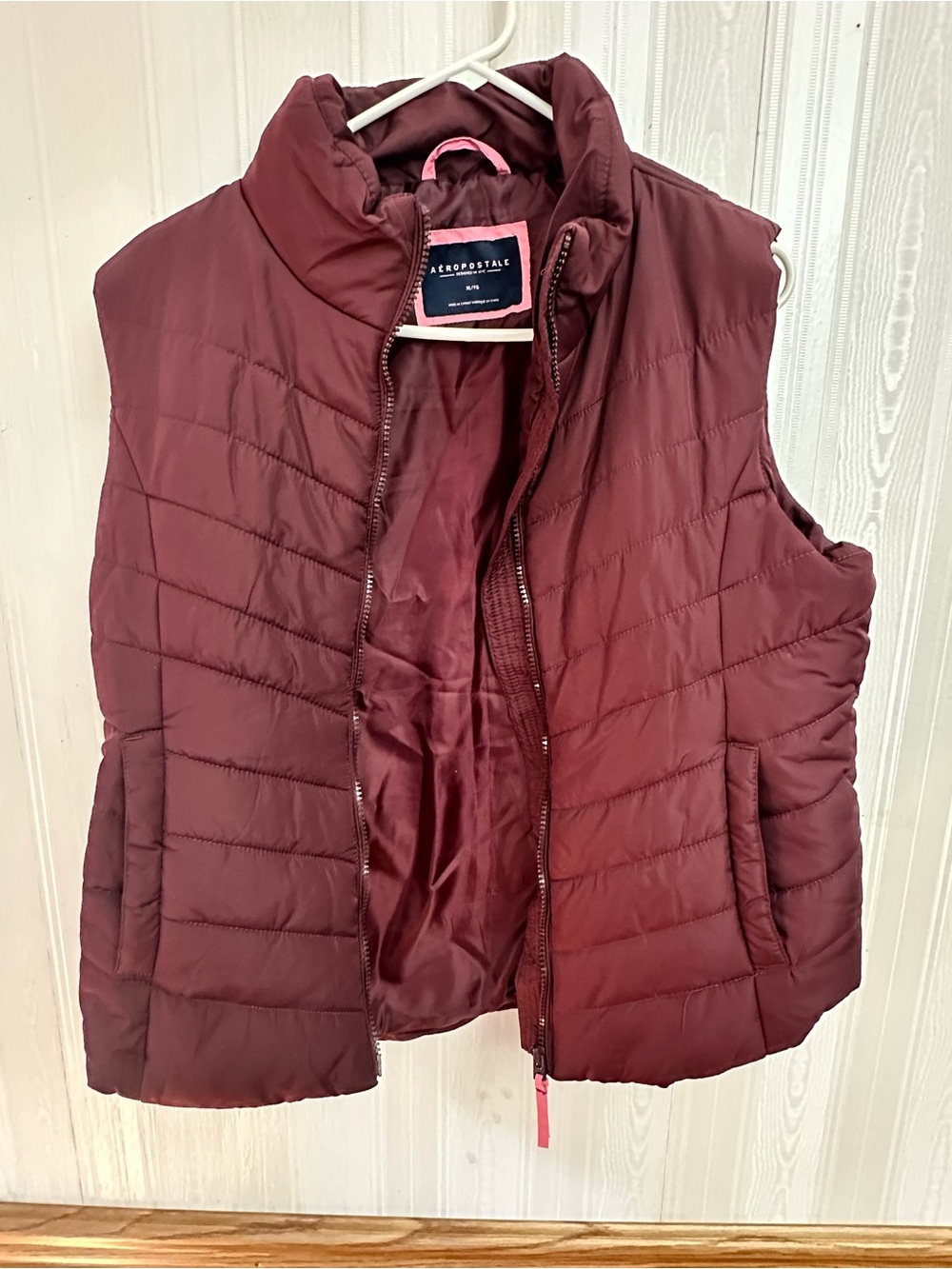 Aeropostale Women's Quilted Maroon Puffer Vest